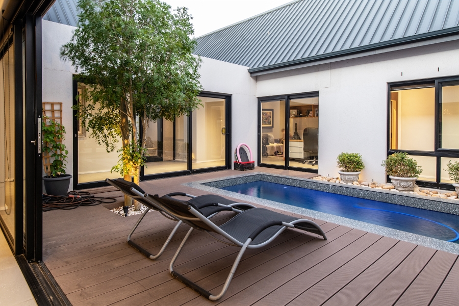 4 Bedroom Property for Sale in Val De Vie Estate Western Cape